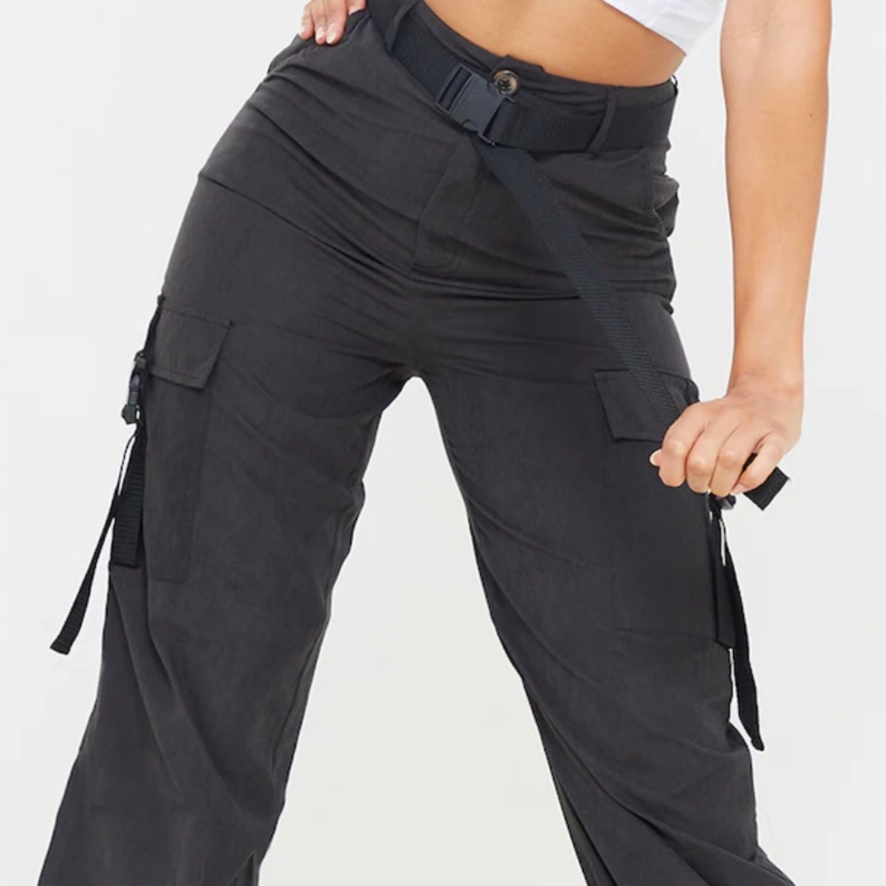NWT Black Cargo Pants - Picture 5 of 5